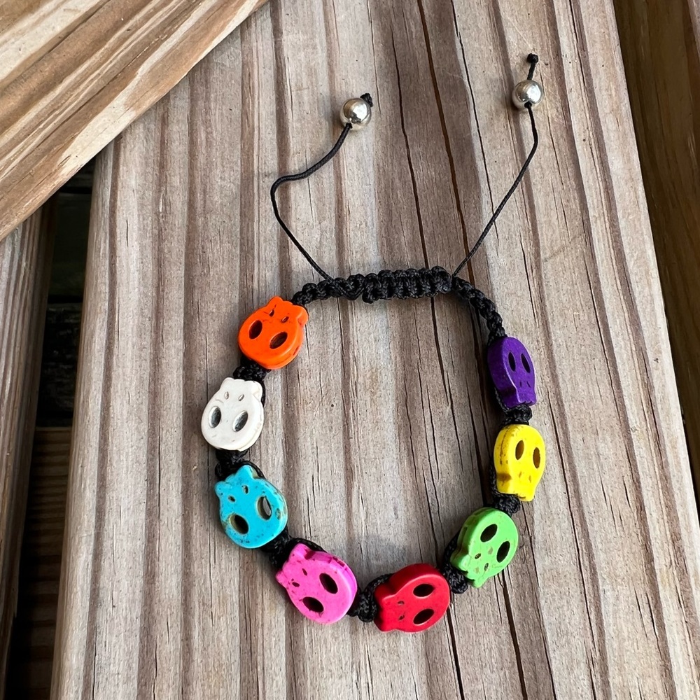 Mexican Skull Flat Bead Colorful Macrame Pull Bracelet! NEW!!